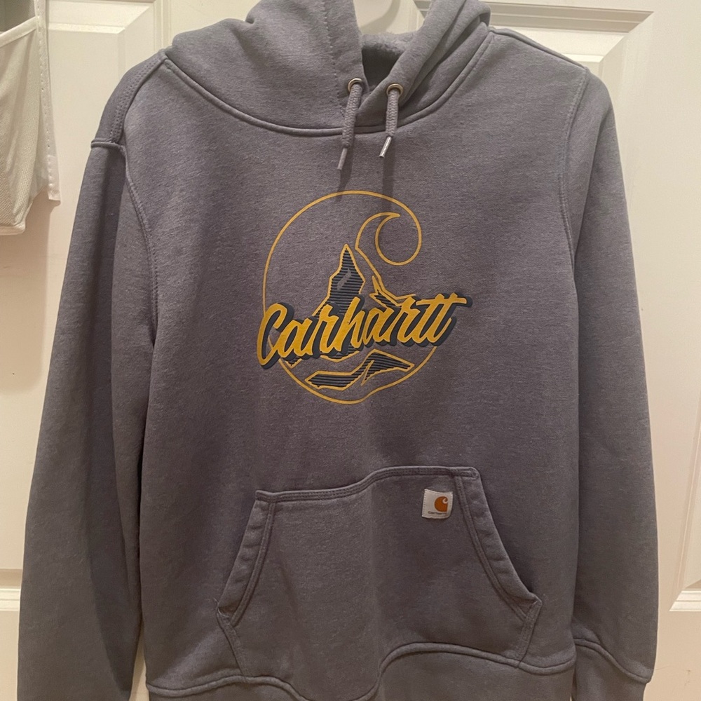 womens carhartt hoodie, barely worn, like-new condition